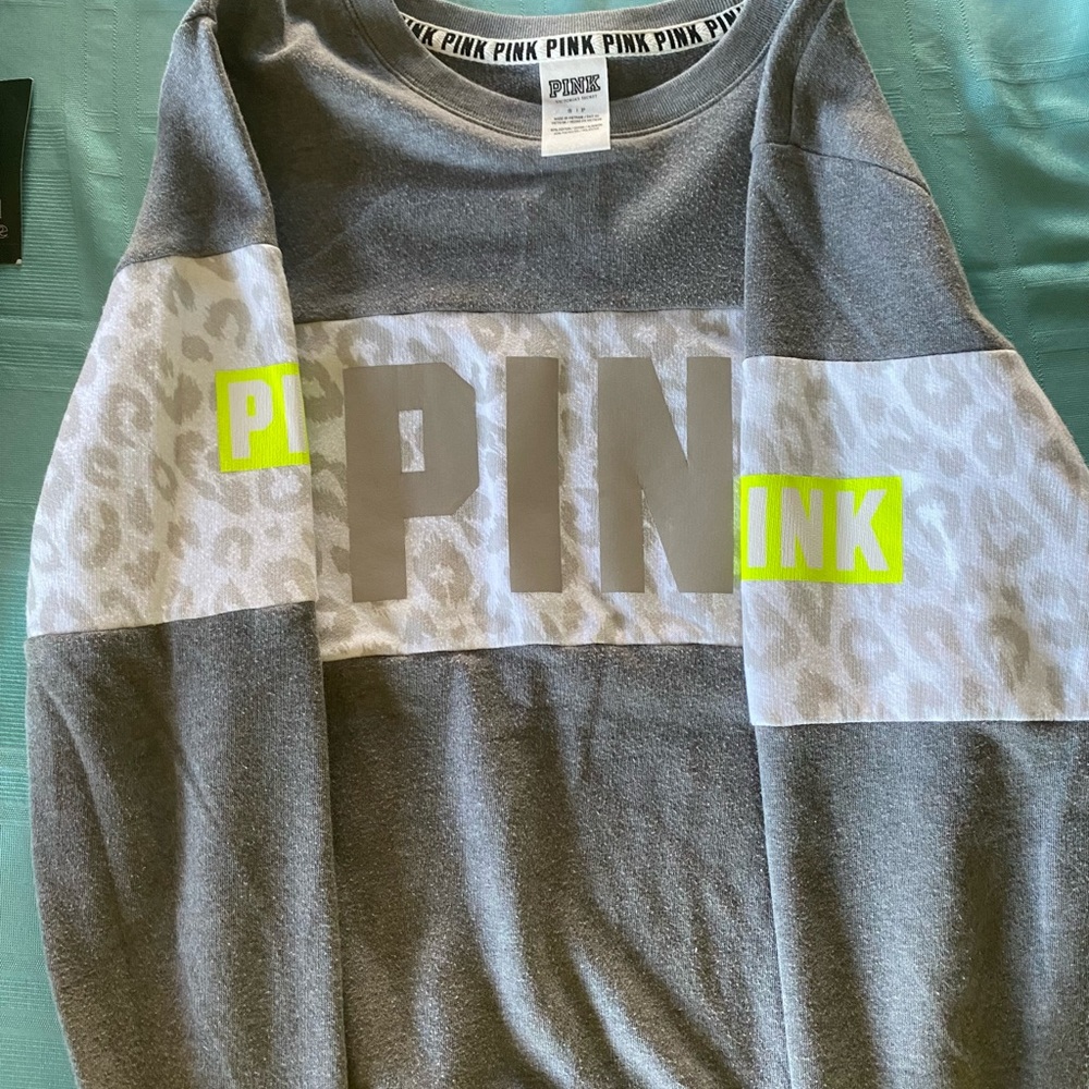 PINK Crewneck